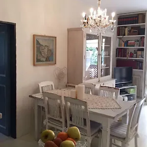 Appartamento La Casa Di Nonna Giò, Luni